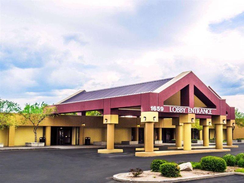 Ramada By Wyndham Salt Lake City North Temple ภายนอก รูปภาพ